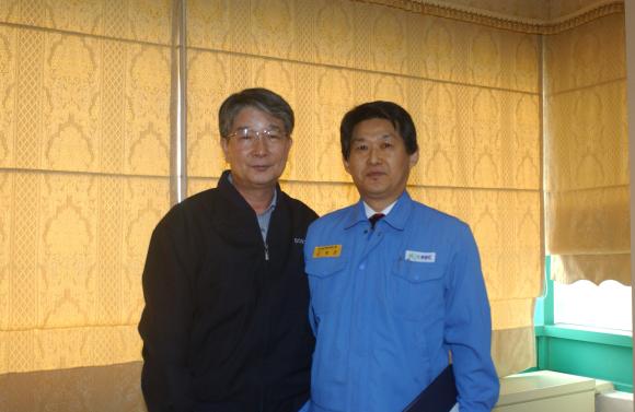 포스코 종합로재 전문 그룹사인 (주)포스렉 (사장 이상영)은 3월 12일 종합회의실에서 운영회의에 앞서 3월 우수 그룹에 대한 포상식이 있었다.