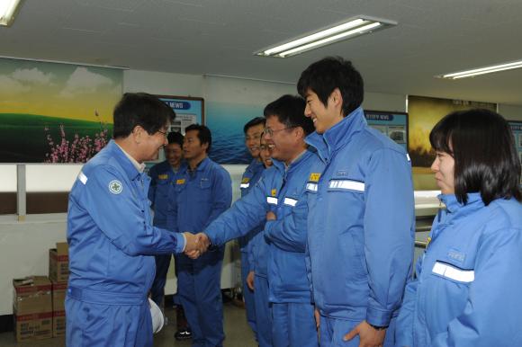 (주)포스렉(사장 이상영)은 1월 4일 경인년 새해를 시작하는 시무를 실시 했다.