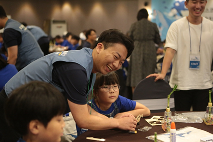 푸른꿈 환경학교에서 재능기부를 실천하는 황보혁 책임연구원