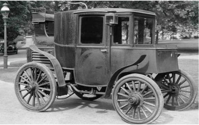 1세대 전기차 대표모델 EV1 (출처 : Google)