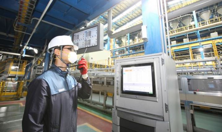 포스코케미칼 음극재 제조 공정 모습