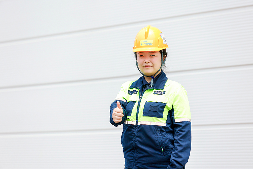 포스코퓨처엠 광양 전구체 공장의 노수진 공장장의 모습