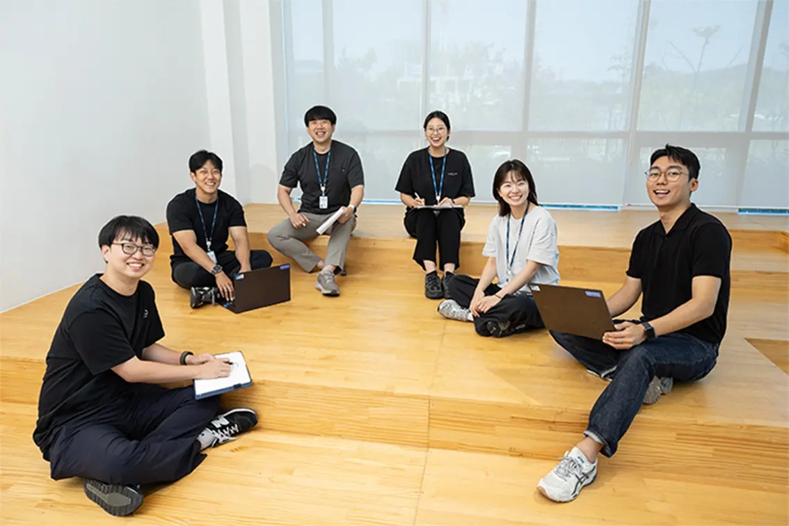 포스코퓨처엠 기술연구소 양극재개발그룹 팀원 단체사진